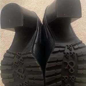 Sam&Libby black ankle boot with a chunky heel.  Never worn
